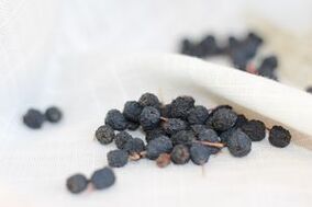 Getrocknete Vogelbeeren gegen Bluthochdruck